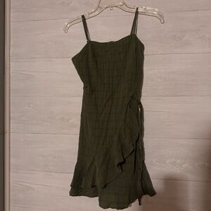 Girls Altar’d State Dress Green Sleeveless Side Zipper  MEDIUM